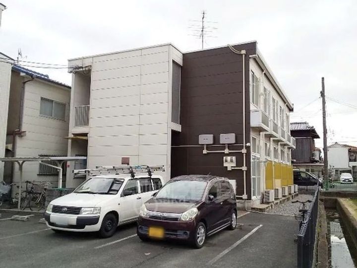 大阪府茨木市鮎川1丁目の賃貸マンションの外観