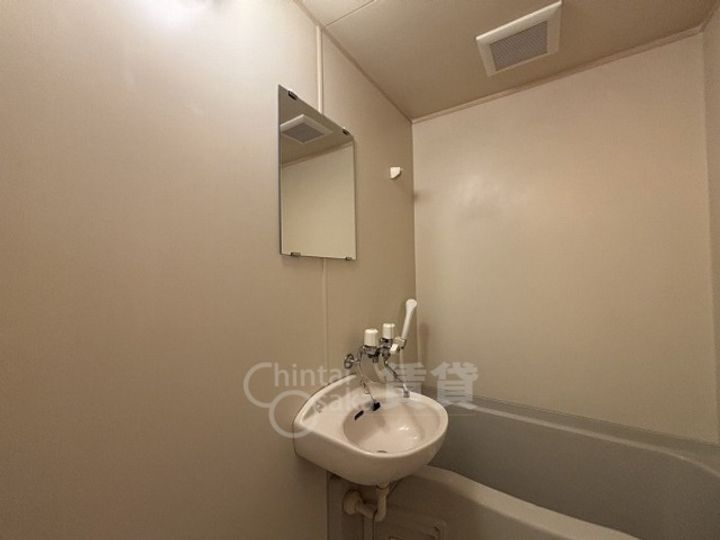 大阪府摂津市鳥飼上5丁目の賃貸マンションの内装