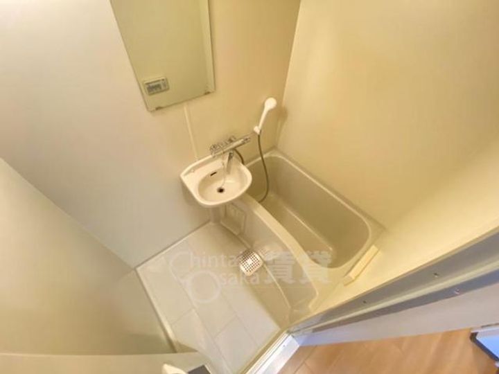 POISSON ROUGEの風呂