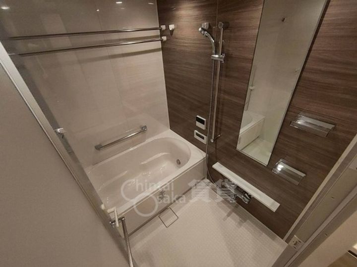 大阪府箕面市船場東3丁目の賃貸マンションの風呂