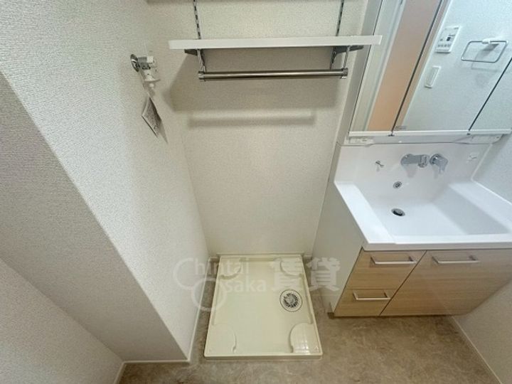 大阪府茨木市東奈良2丁目の賃貸マンションの内装