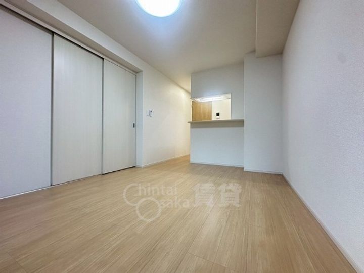 大阪府茨木市東奈良2丁目の賃貸マンションの居間