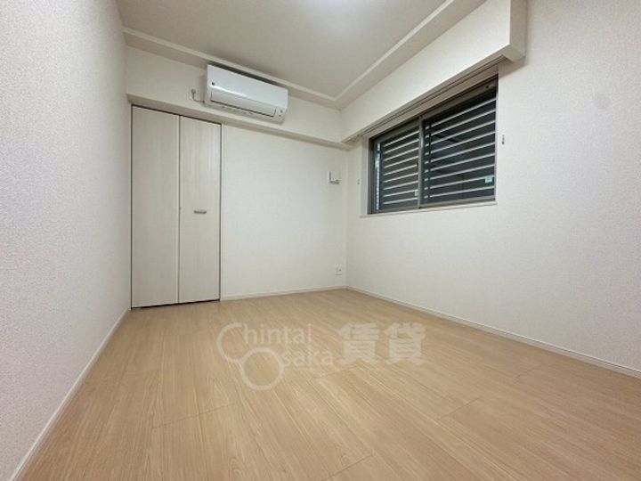 大阪府茨木市東奈良2丁目の賃貸マンションの居間