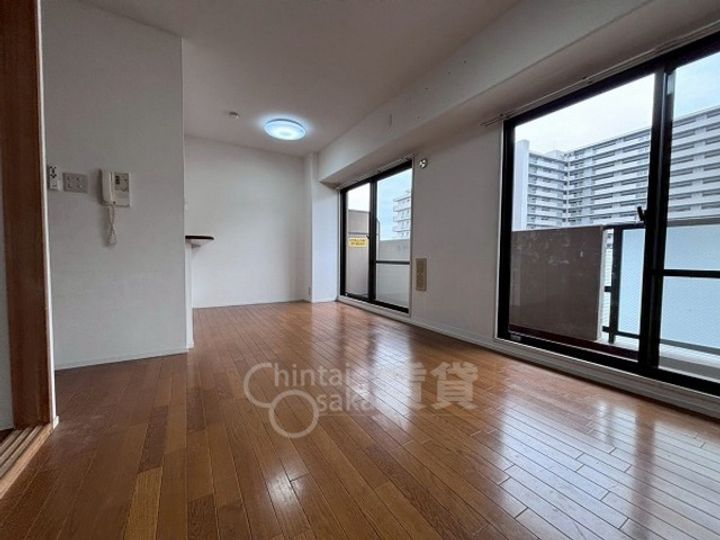 サワン東太田の居間