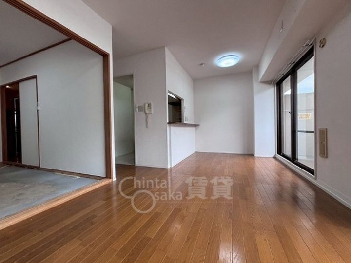 サワン東太田の居間