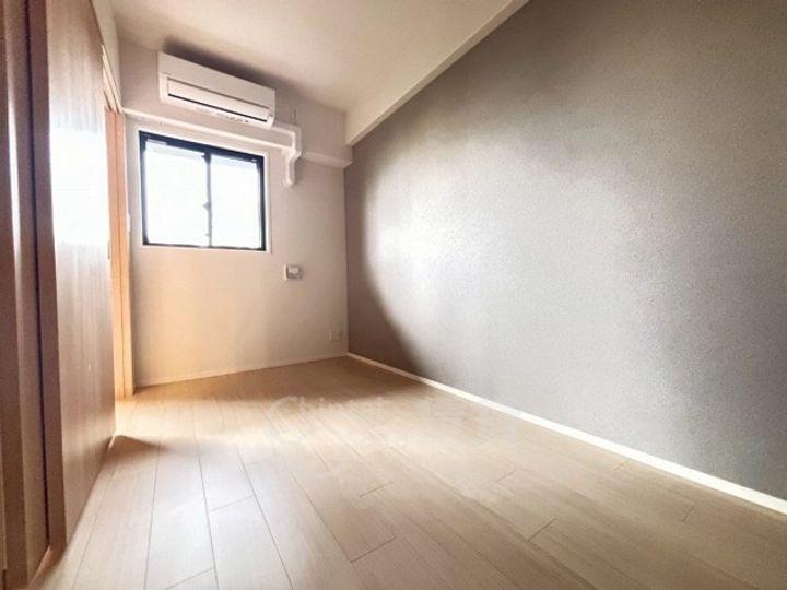 スプランディッド茨木天王の居間