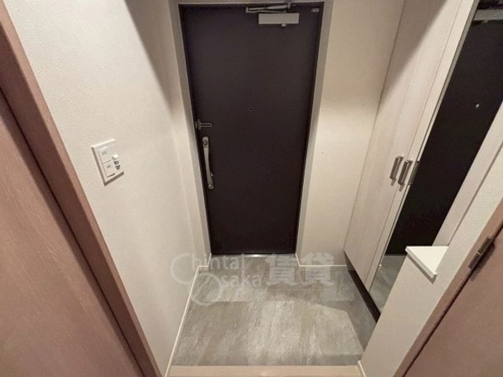 スプランディッド茨木天王の玄関