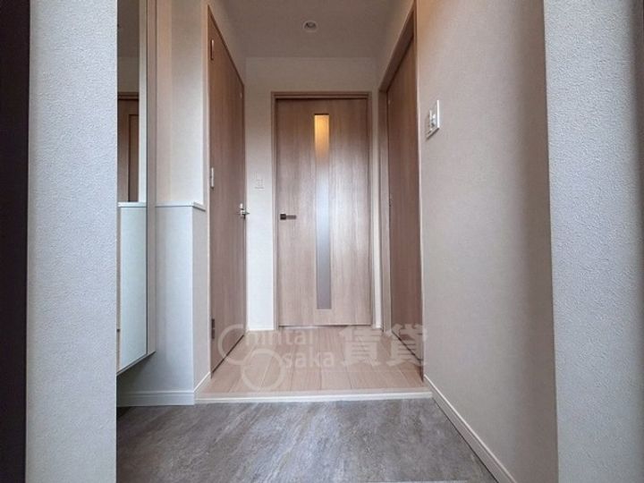 スプランディッド茨木天王の玄関