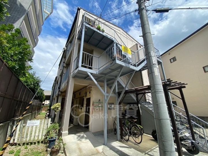 大阪府豊中市曽根西町3丁目の賃貸マンションの外観