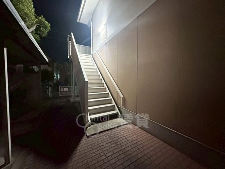 グランビューB棟の玄関