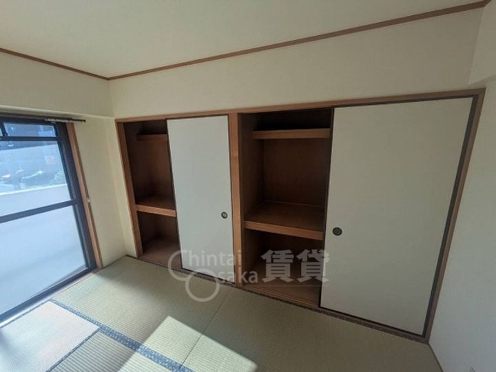 大阪府茨木市若園町の賃貸マンションの内装