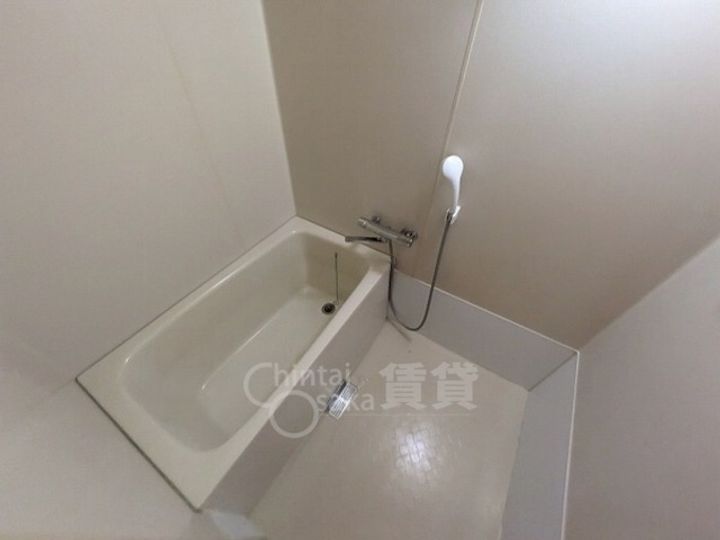 大阪府茨木市真砂1丁目の賃貸マンションの風呂