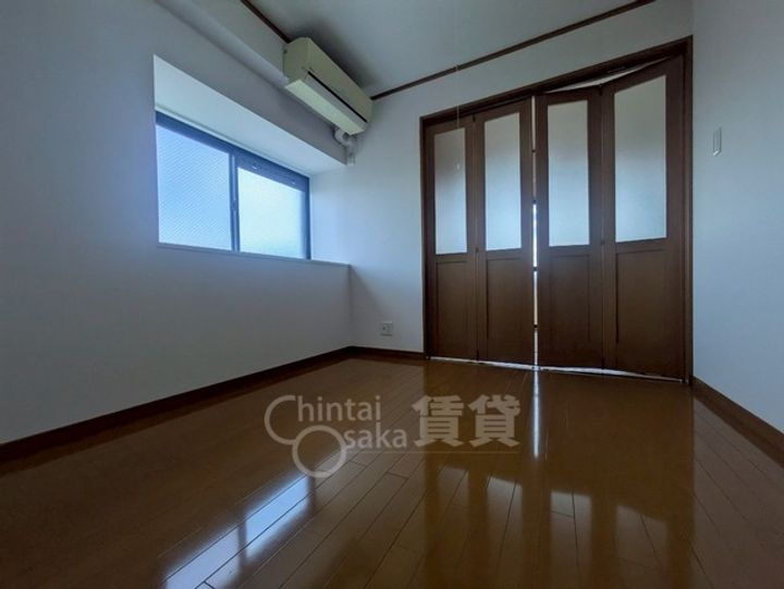 大阪府茨木市星見町の賃貸マンションの居間