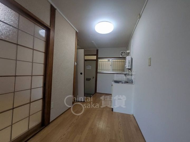大阪府茨木市沢良宜西2丁目の賃貸アパートの内装