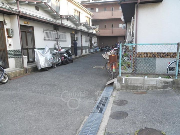 大阪府吹田市五月が丘東(一戸建)の賃貸物件の玄関