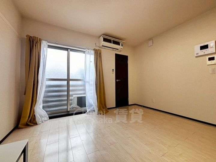 クレイノ咲の居間