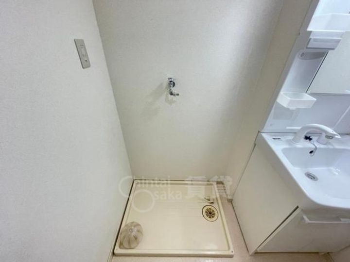 第2エクセル千里の内装