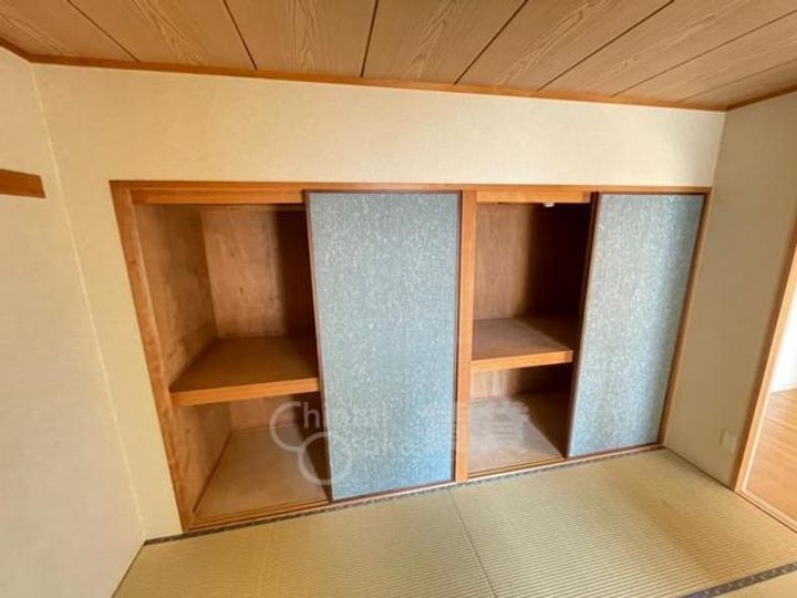 第2エクセル千里の内装