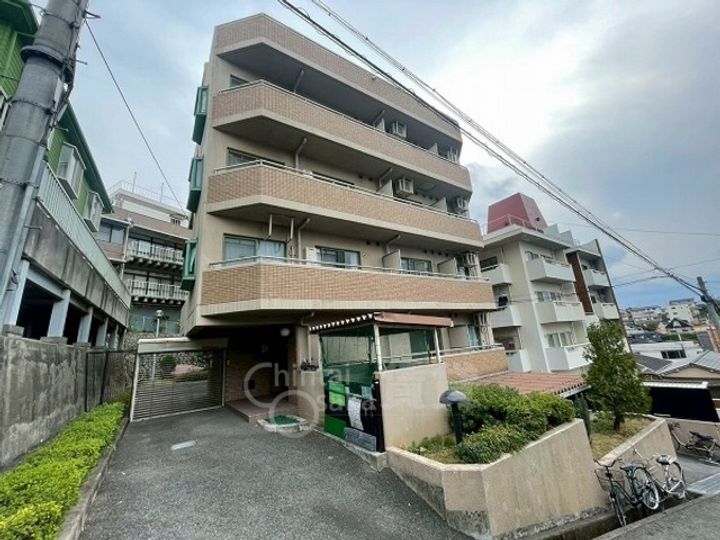 オラシオン山手の外観