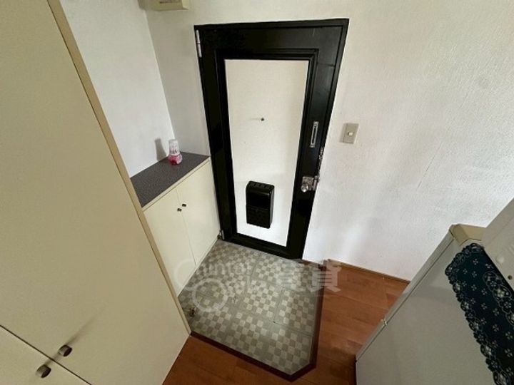 ワールドハーモニーの玄関