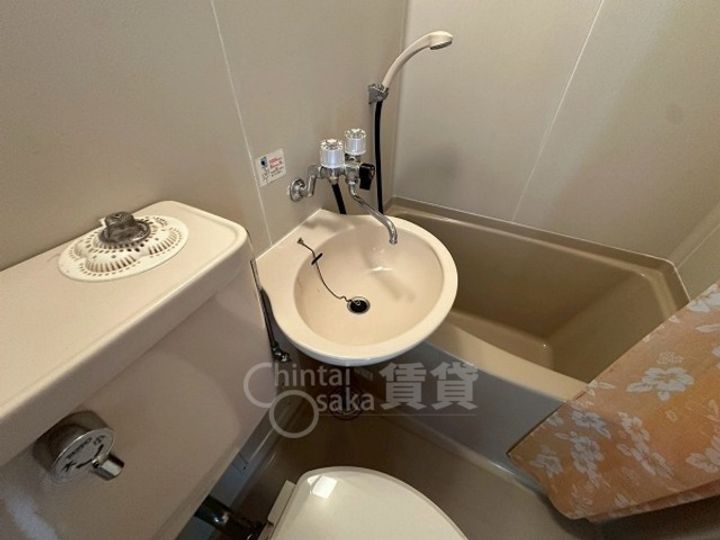 ワールドハーモニーの内装