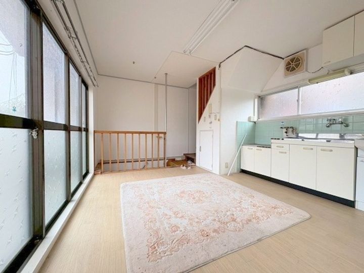 豊新4丁目天野興産住宅の居間