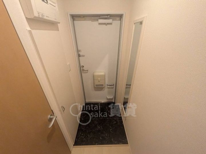 クレイノ桜の玄関