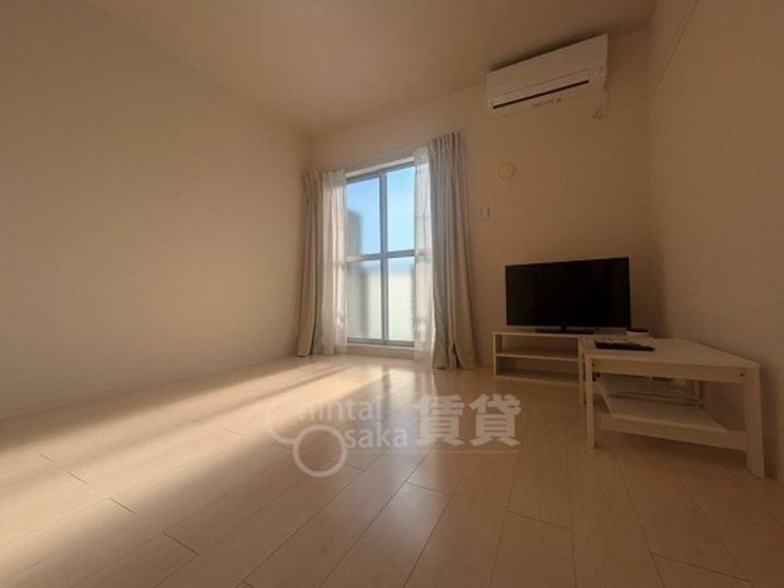 クレイノ桜の居間