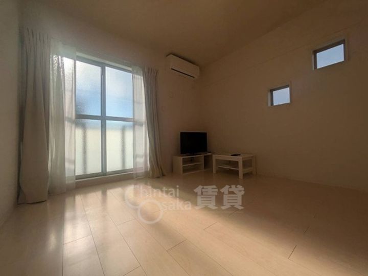 クレイノ桜の居間