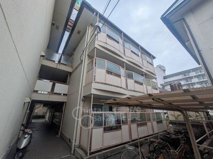 ネオコーポ都 東棟の外観