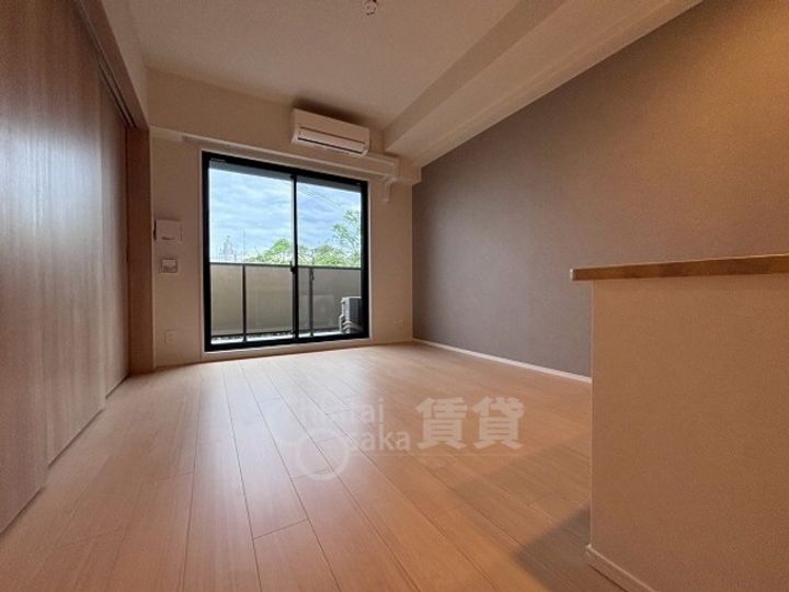 スプランディッド茨木天王の居間