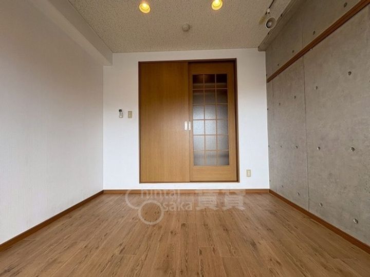 大阪府大阪市東淀川区柴島3丁目の賃貸マンションの居間