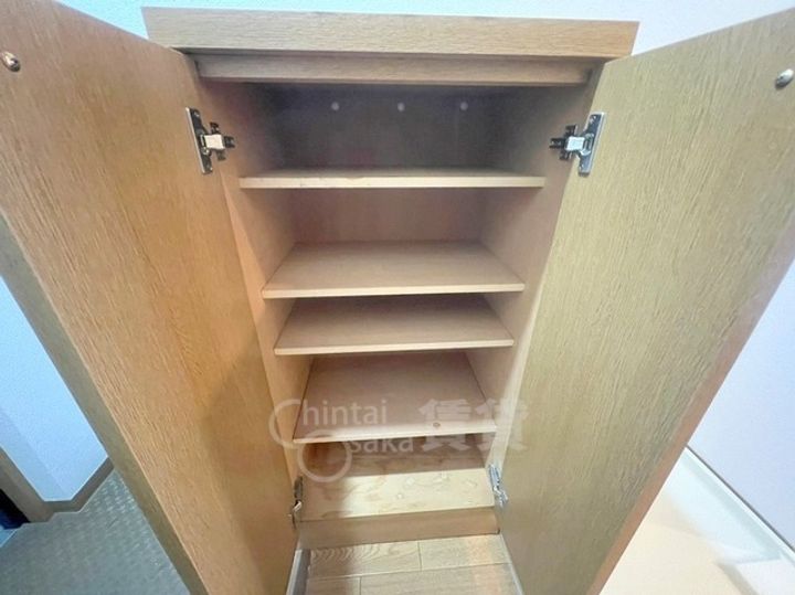 大阪府大阪市東淀川区東中島1丁目の賃貸マンションの内装