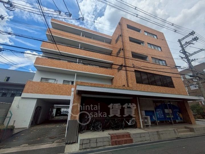 大阪府茨木市双葉町の賃貸マンションの外観