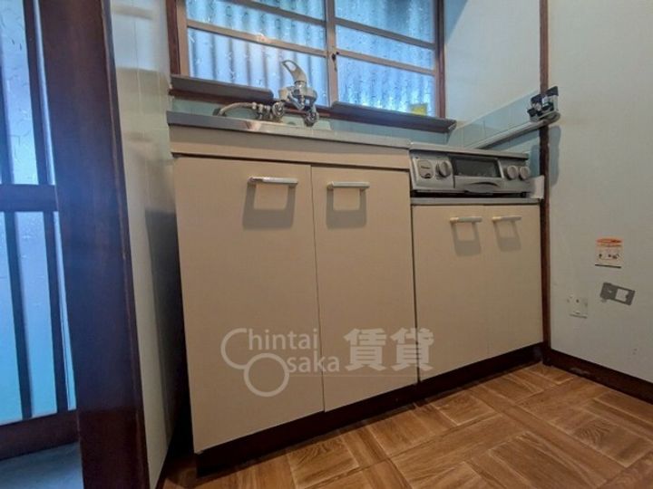大阪府摂津市鳥飼和道1丁目の賃貸アパートのキッチン