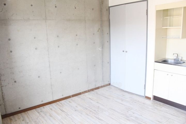 ジュネスナカイ2の居間