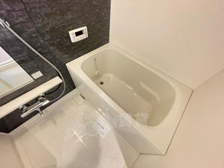 大阪府吹田市南吹田5丁目の賃貸マンションの風呂