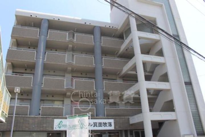 シャレード牧落3の外観
