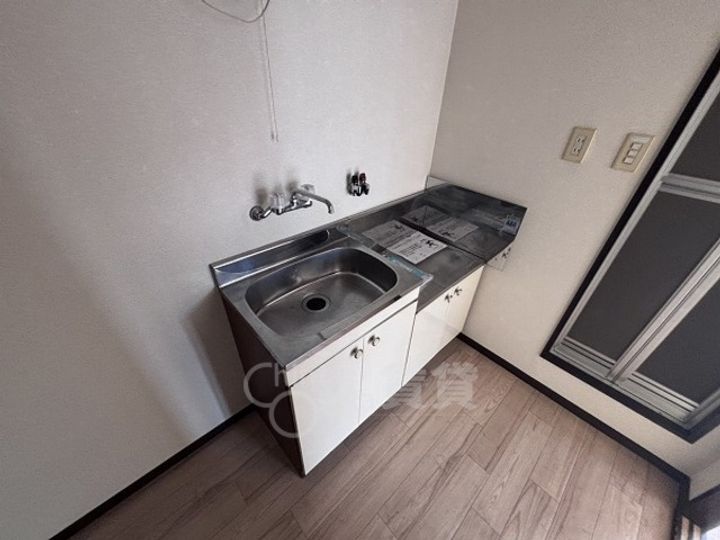 大阪府茨木市大住町の賃貸マンションのキッチン