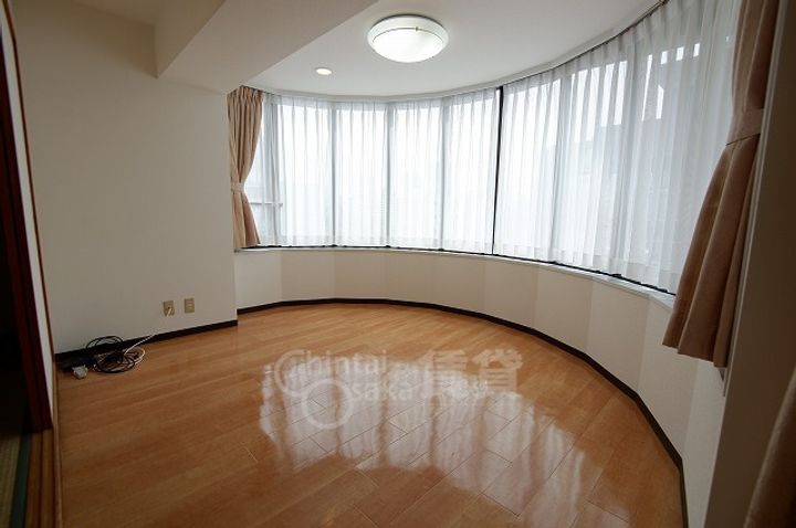 ノイメゾン京町堀の居間