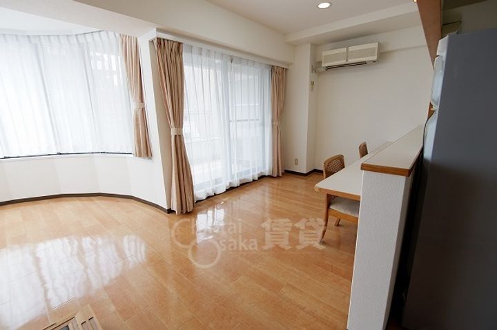 ノイメゾン京町堀の内装