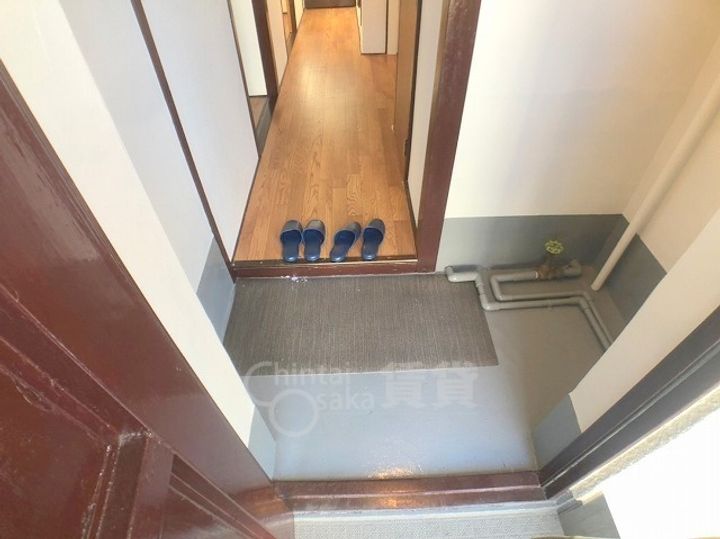 グレースマンションの玄関