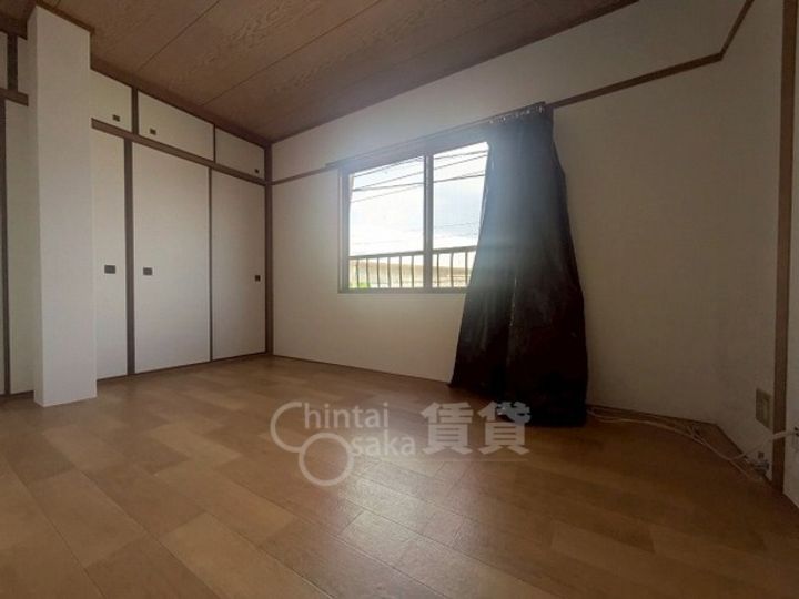 沢良宜東薩摩マンション2号棟の居間