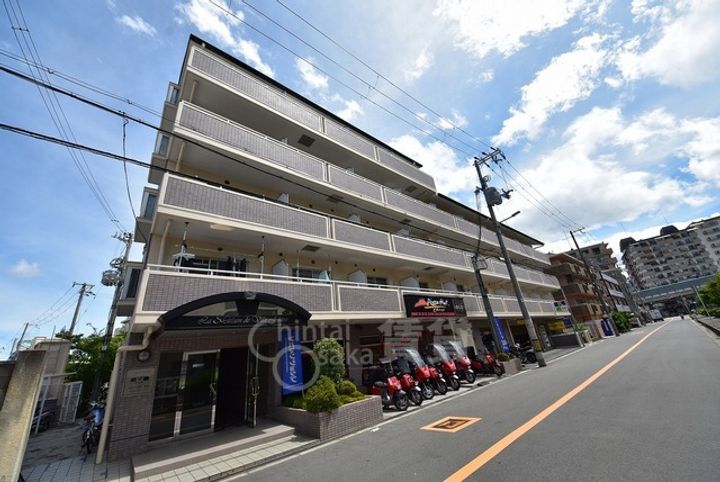 メゾン・ド・ヴィレ 城東の外観