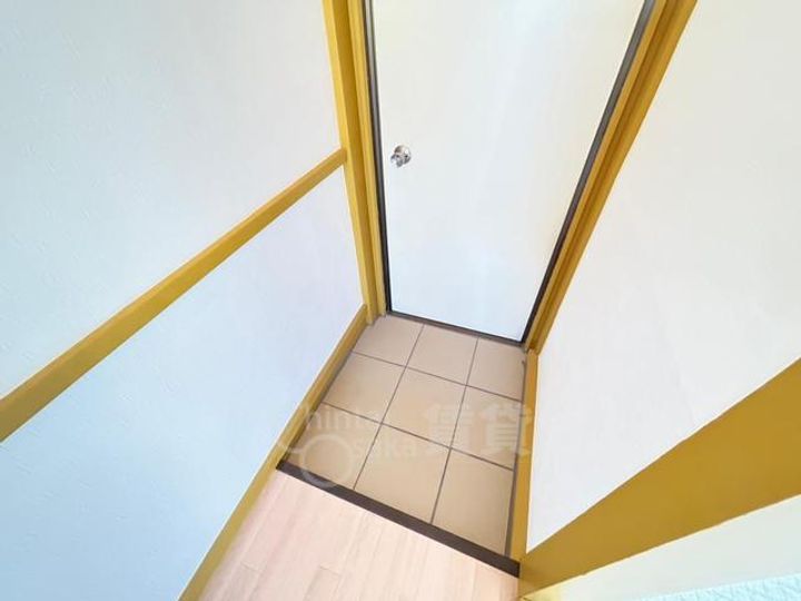 アイランド箕面の玄関