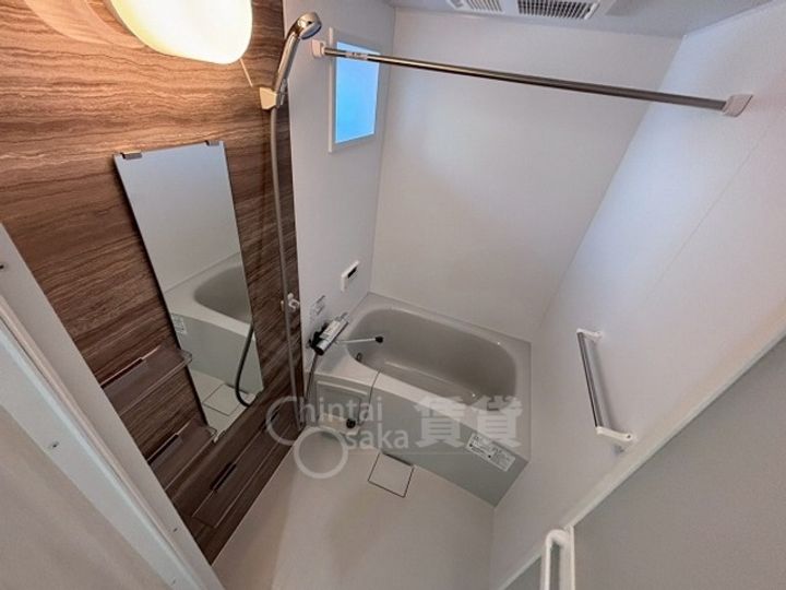 大阪府摂津市一津屋1丁目の賃貸アパートの風呂