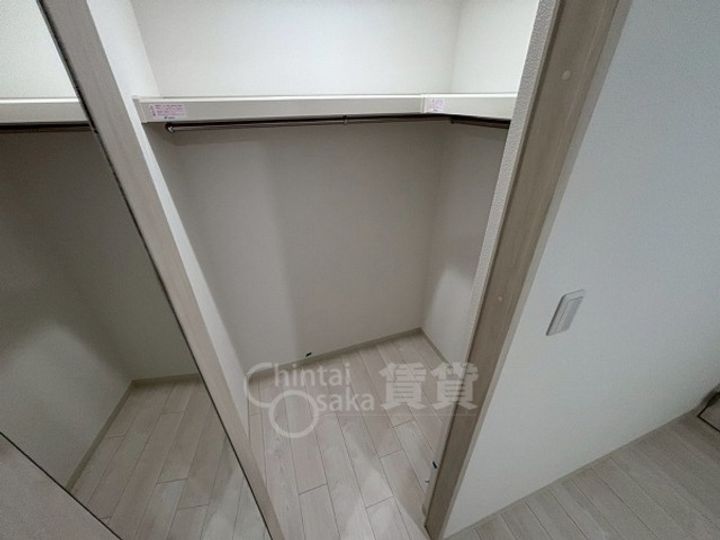 大阪府摂津市一津屋1丁目の賃貸アパートの内装