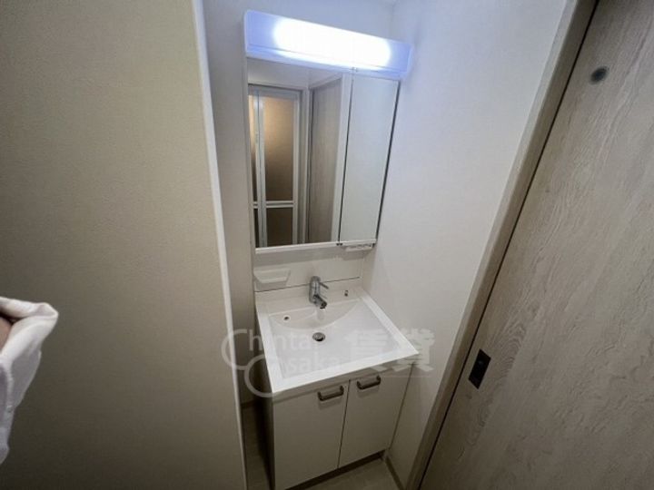 兵庫県川西市寺畑2丁目の賃貸マンションの内装
