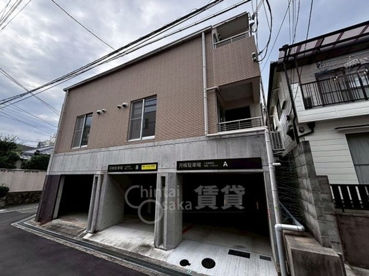 大阪府豊中市末広町2丁目の賃貸マンションの外観