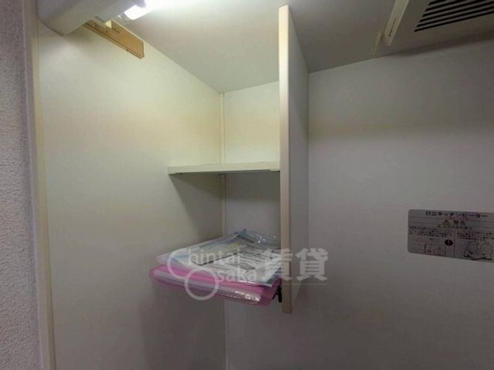 大阪府豊中市服部西町2丁目の賃貸マンションの内装